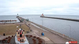 From atop the Lake Superior Maritime Visitor Center in Duluth, these cameras provide one of the most intimate views of Duluth's Aerial Lift Bridge and Shipping Canal. Watch ships from around the world arrive and depart the Twin Ports as they traverse the cold waters of Lake Superior. 
